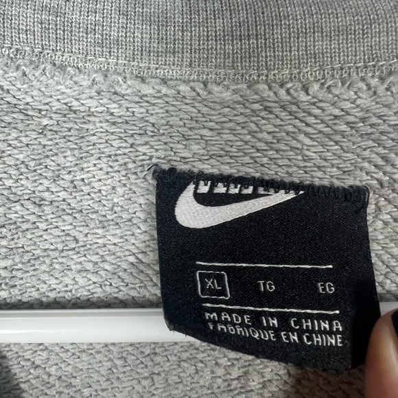 Nike Scribble Graffiti Giraffe Writing Crew Neck XL - Picture 10 of 16